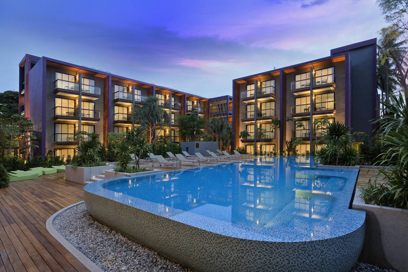 Holiday-Inn-Express-Phuket-Patong-Beach-Central-General-view-1