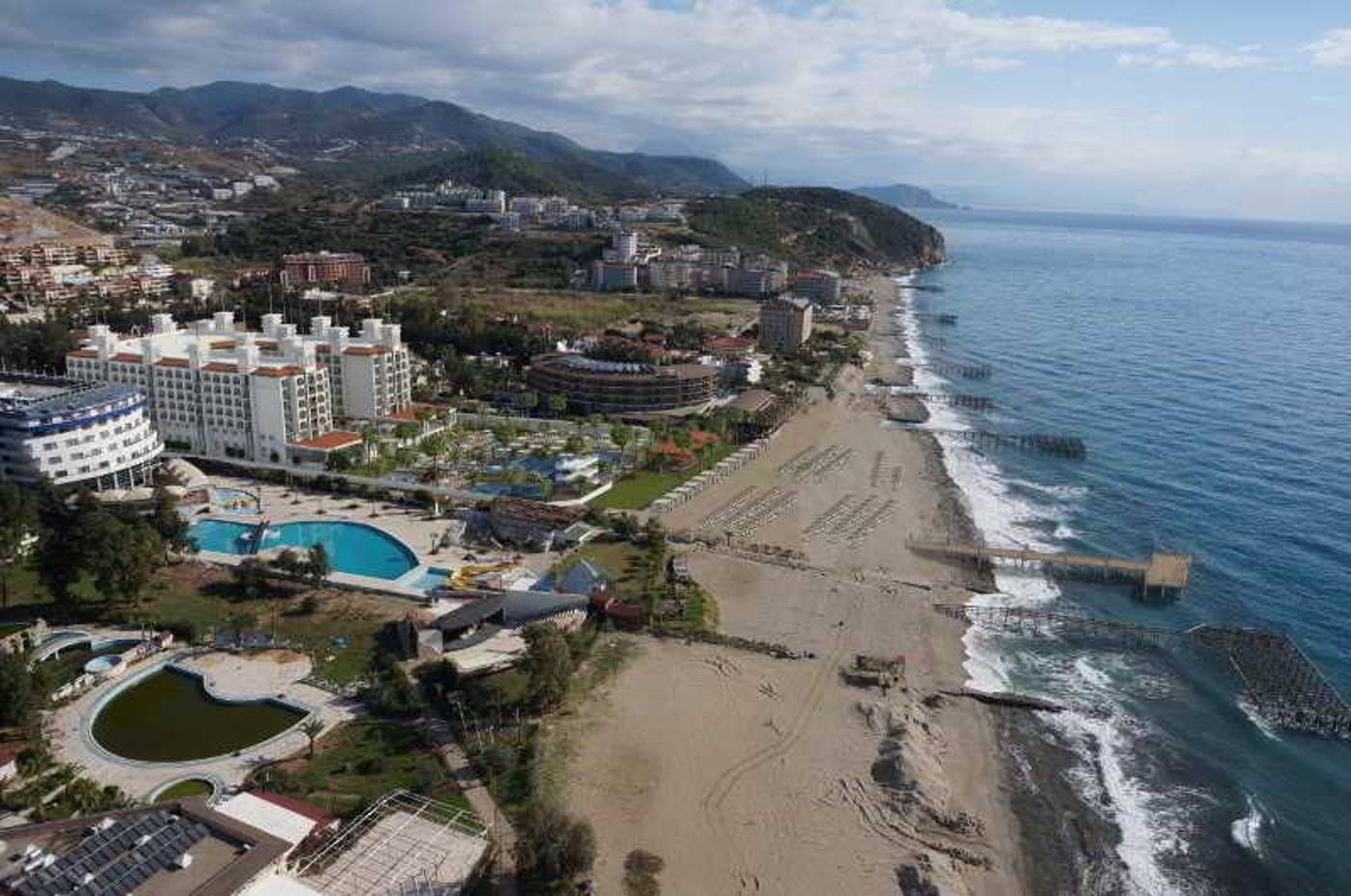 Quattro Beach Spa & Resort Hotel