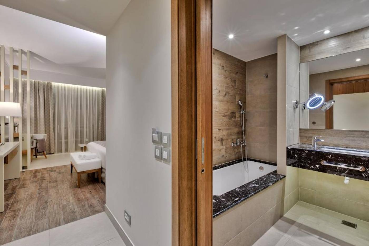 Miraggio-Thermal-Spa-Resort-Room-43