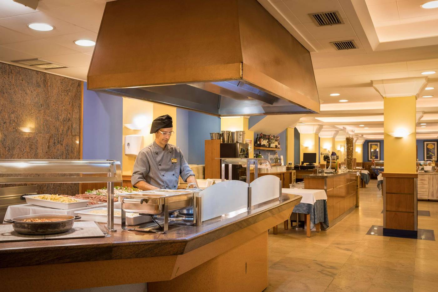 htop-Pineda-Palace---Adults-Recommended-Restaurant-20