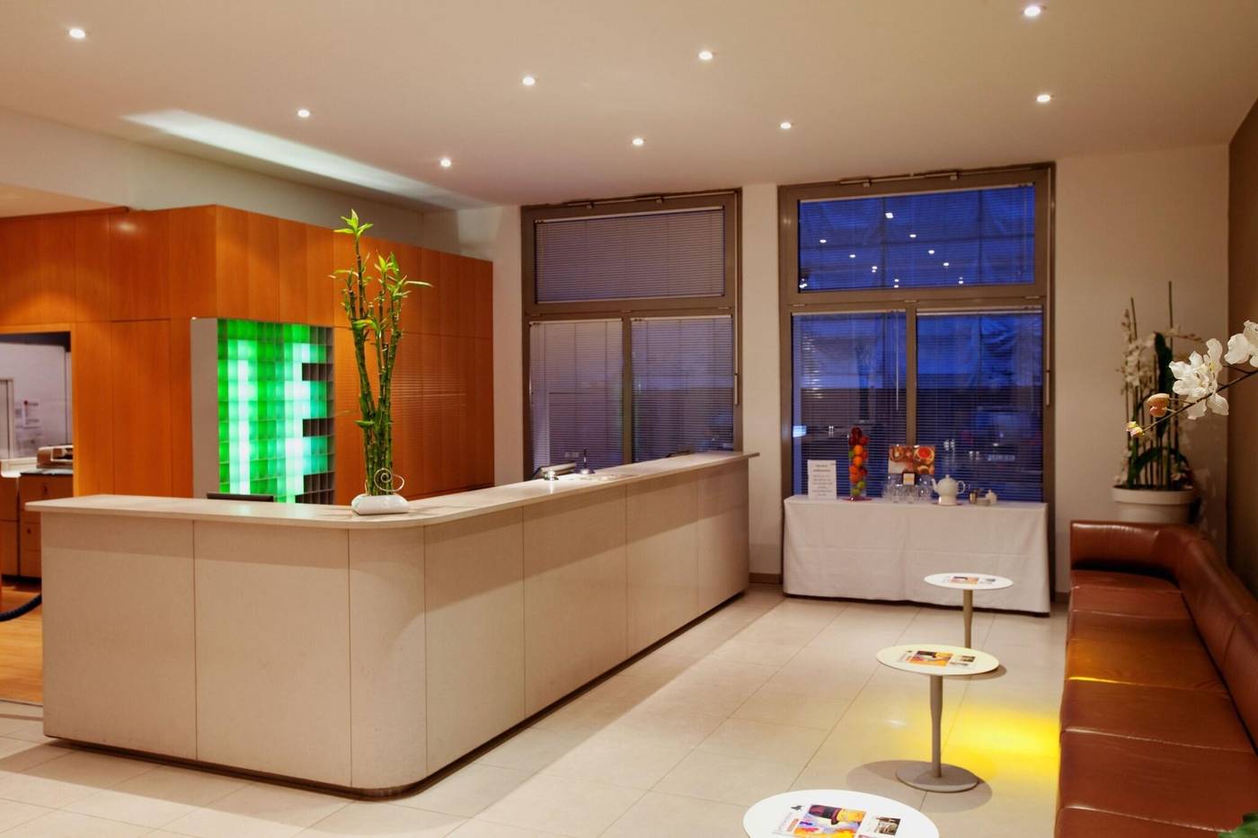 Vienna-House-By-Wyndham-Havelufer-Potsdam-Lobby-13