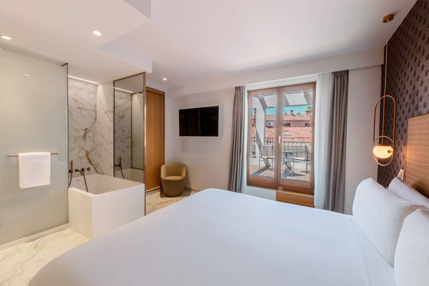 UMusic-Hotel-Madrid-Room-8