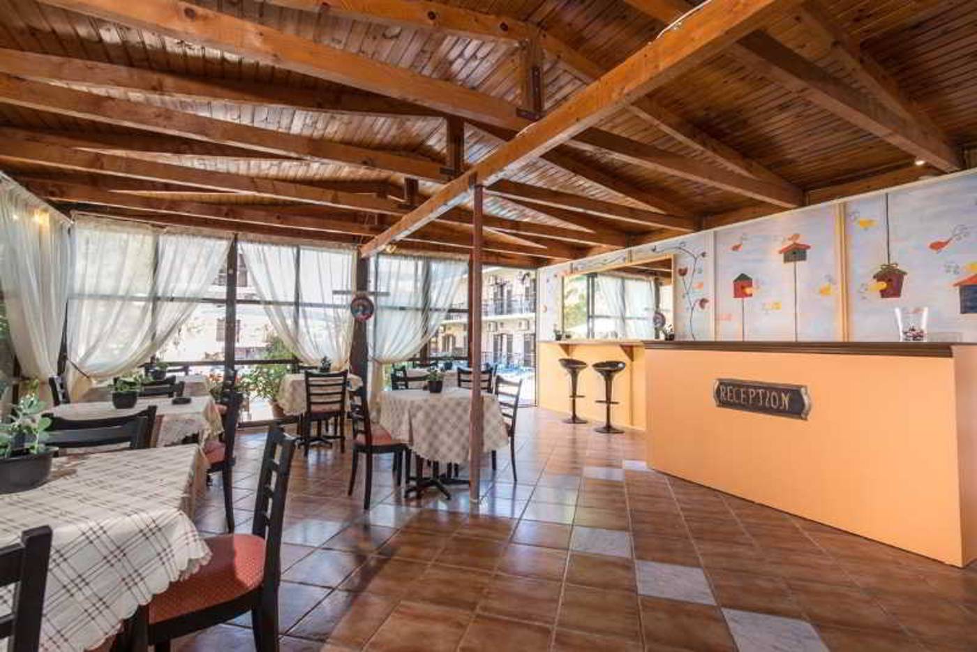 Two-Brothers-Studios-Lobby-24