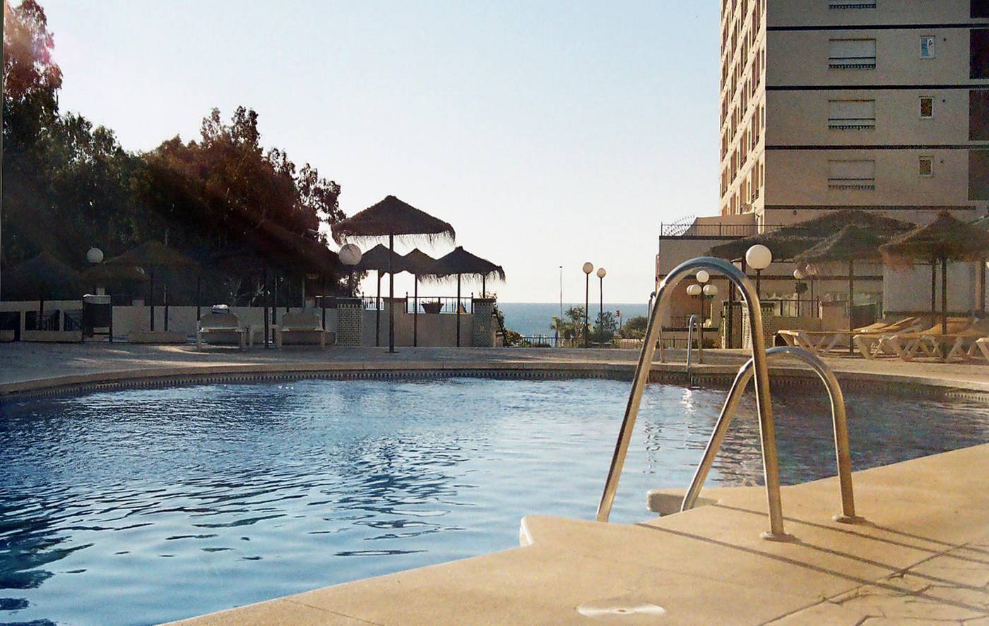 Flatotel-Internacional-Pool-6