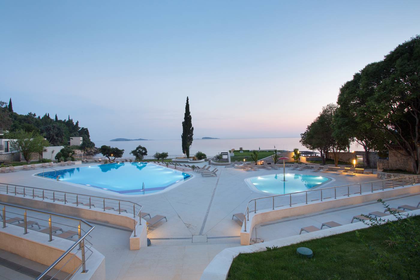 Hotel-Astarea-1-Pool-2