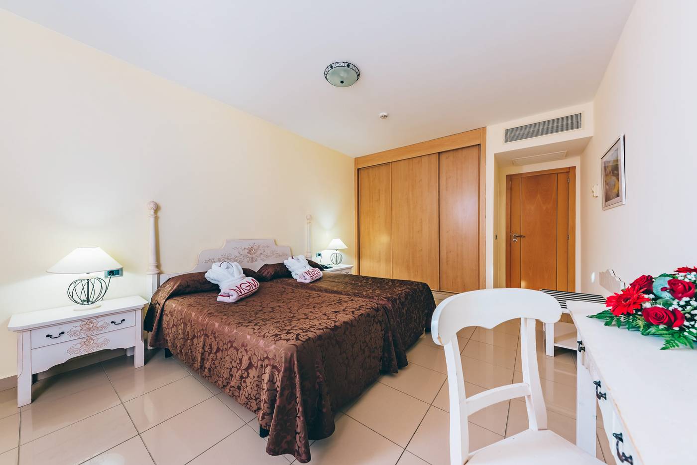 Grand-Muthu-Golf-Plaza-Hotel---Spa-Room-27