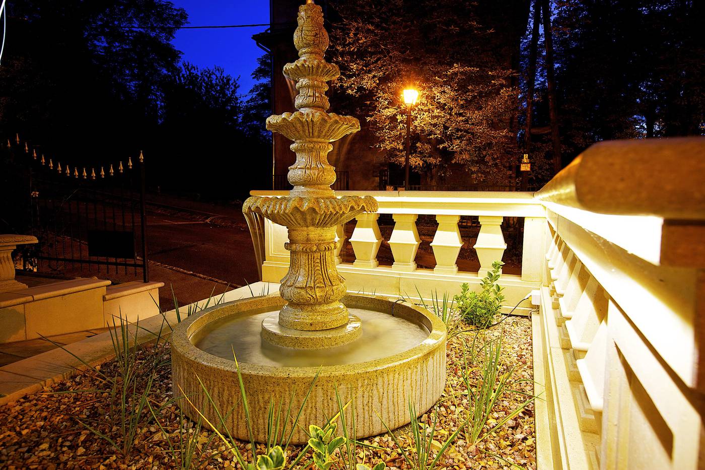 Gold-Hotel-Budapest-General-view-66