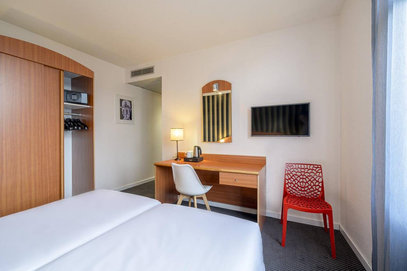 Aris-Grand-Place-Room-5