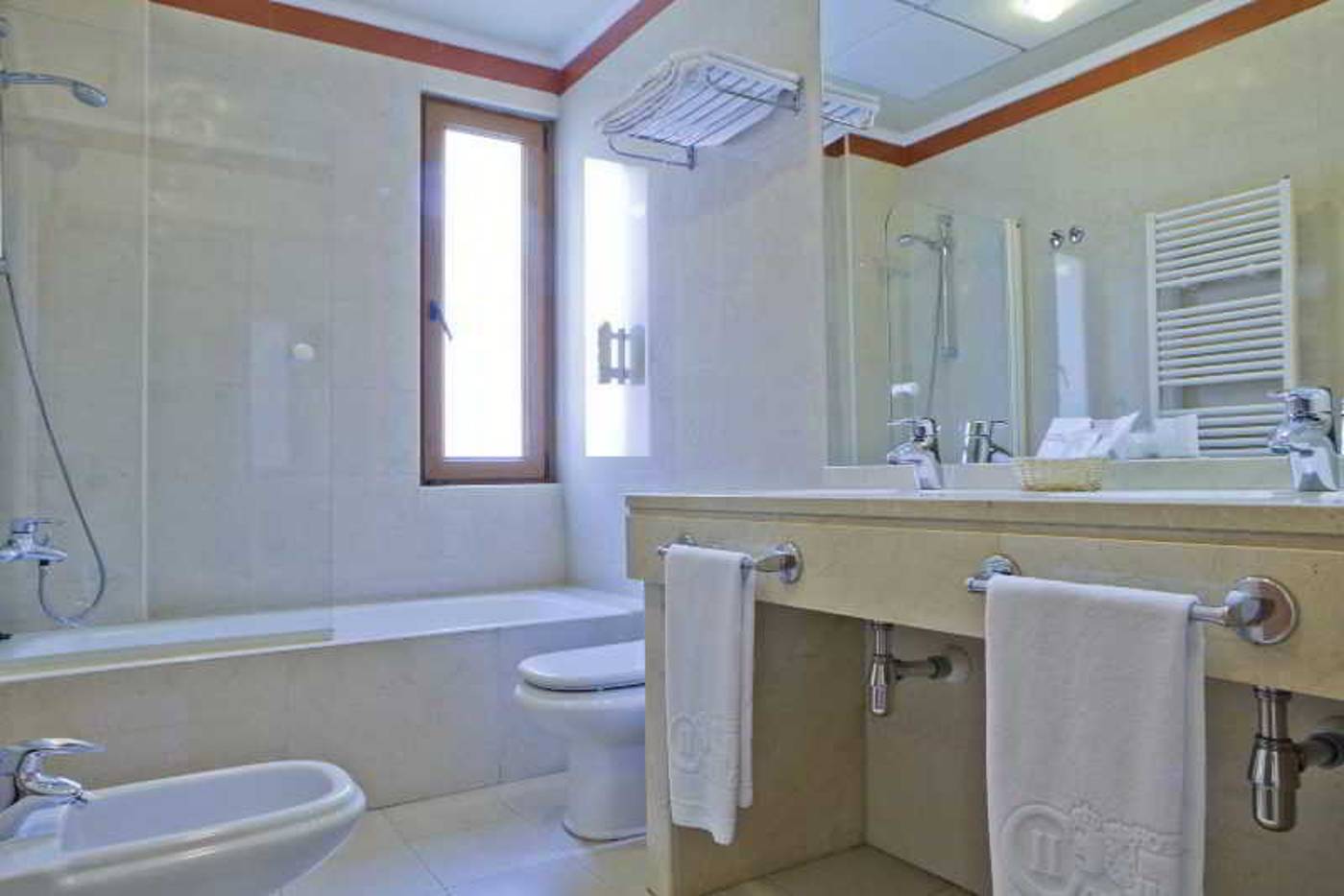 II-Castillas-Madrid-Room-14