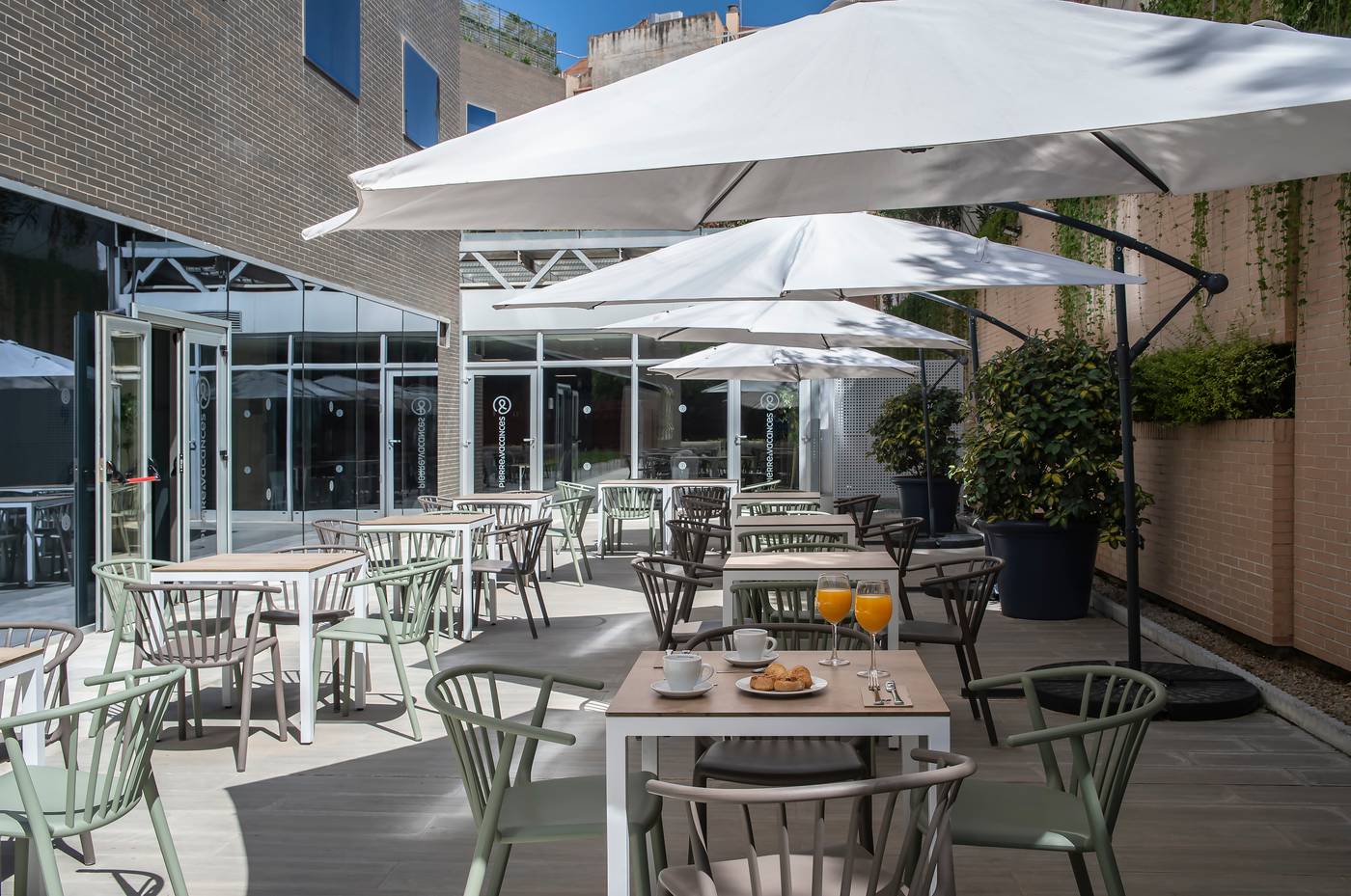 10.10.25 Hotel Granada by Pierre & Vacances