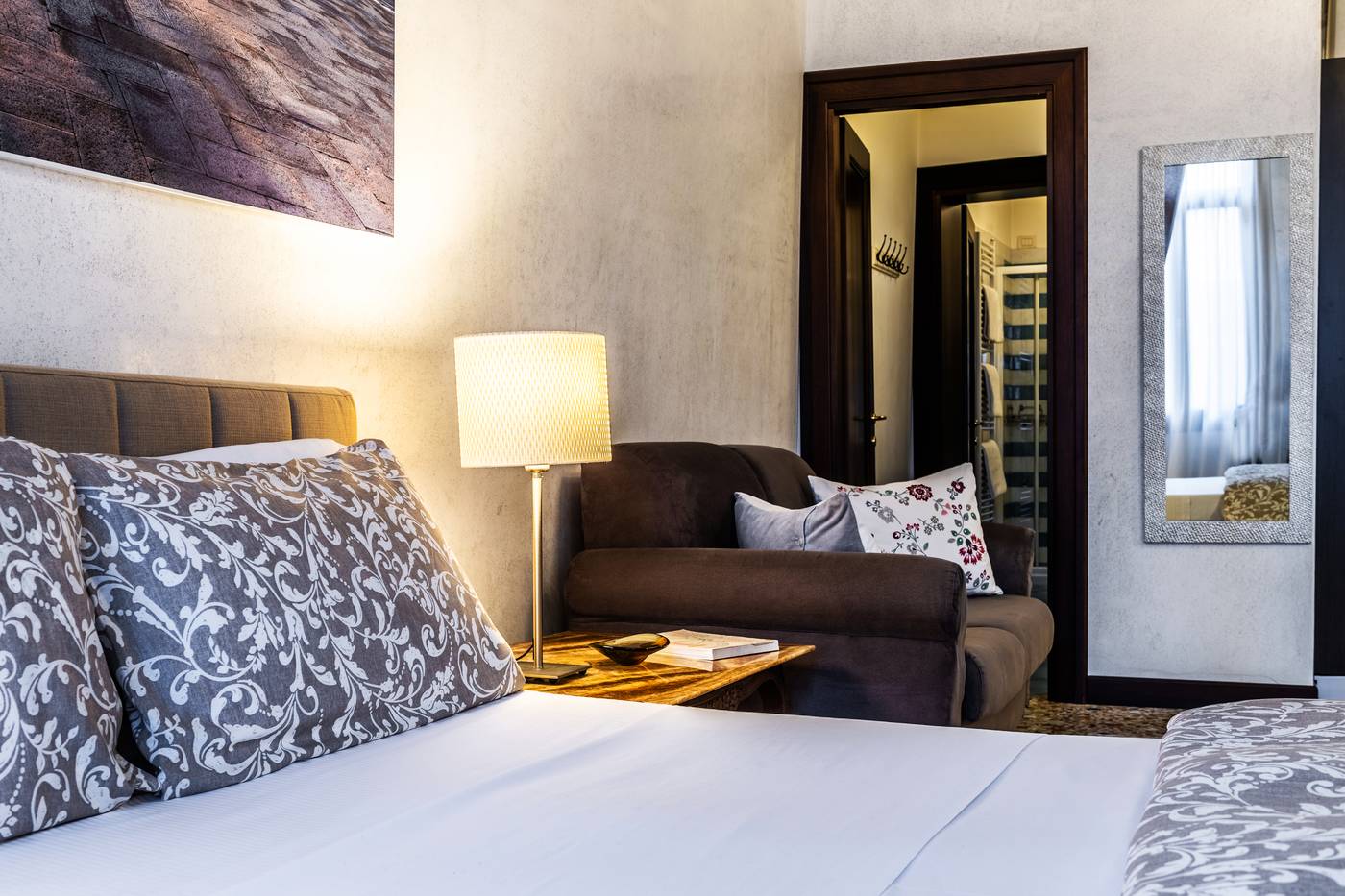 Ca--Sant-Angelo-Apartments-Room-20