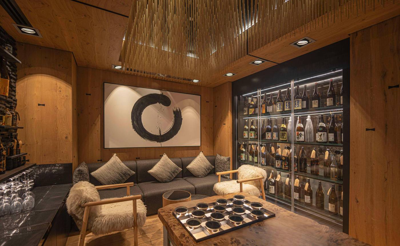 Hyatt-Regency-Dubai-Restaurant-53