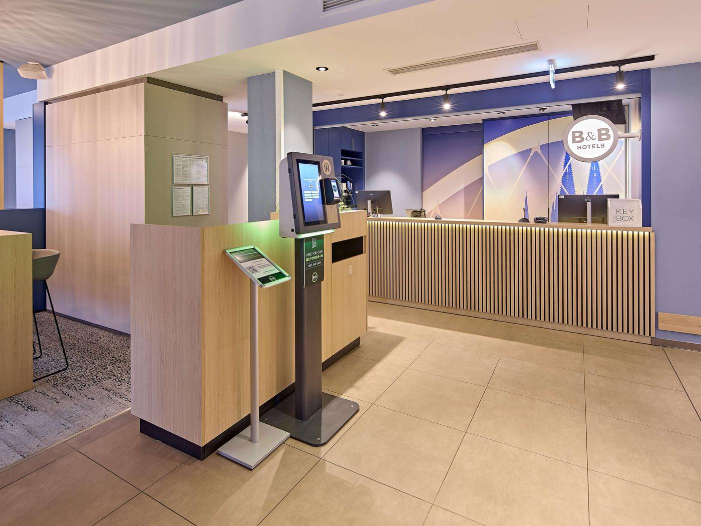 B-B-Hotel-Koln-Messe-Lobby-5