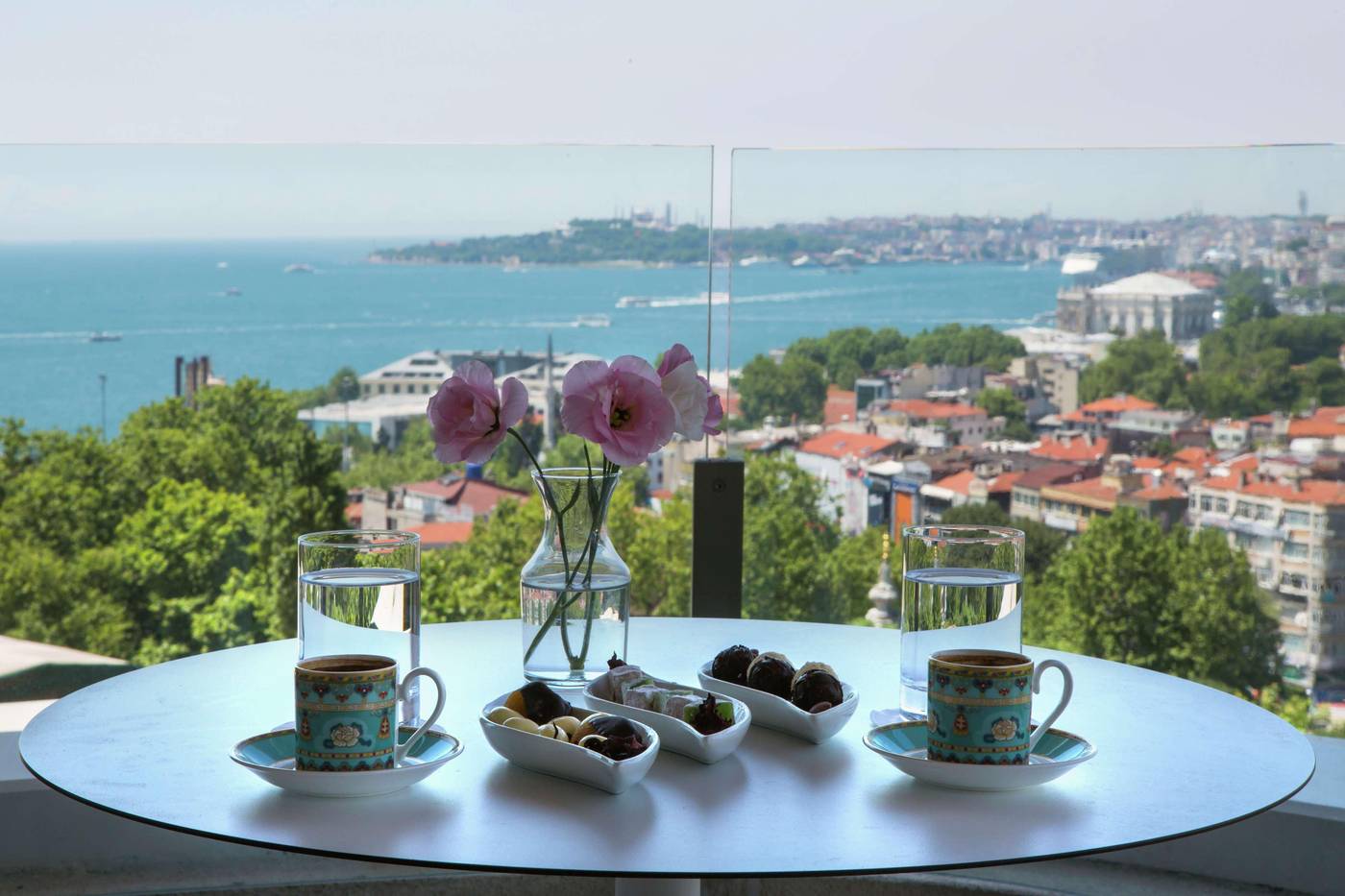 Conrad-Istanbul-Bosphorus-Room-117