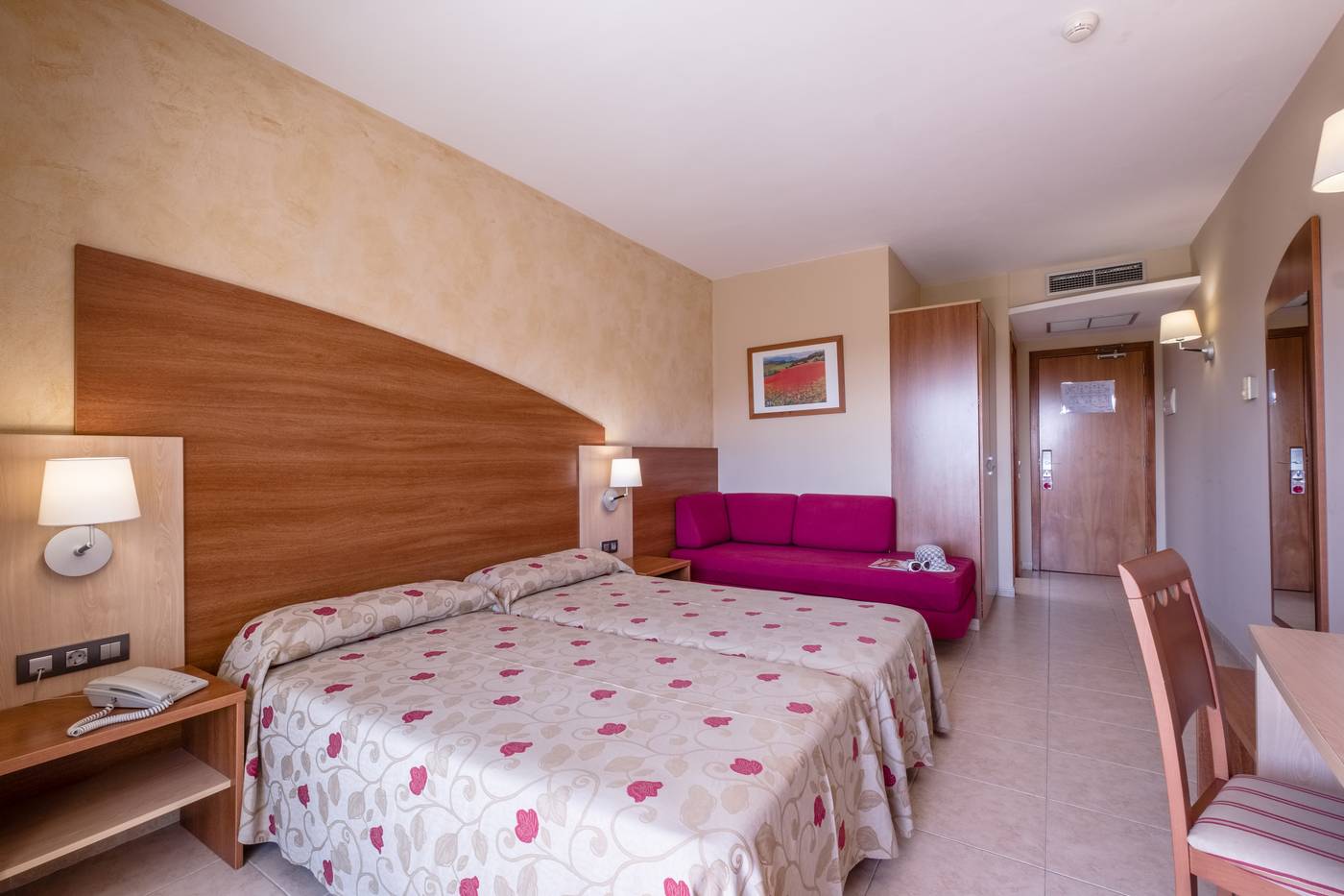 California-Palace-Room-19