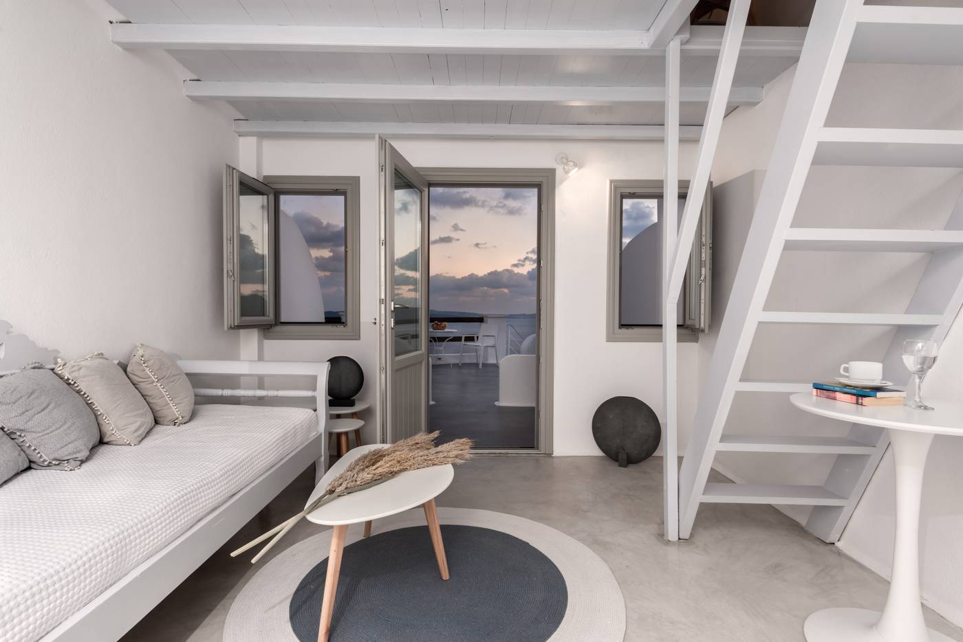 Caldera-Villas-Room-4