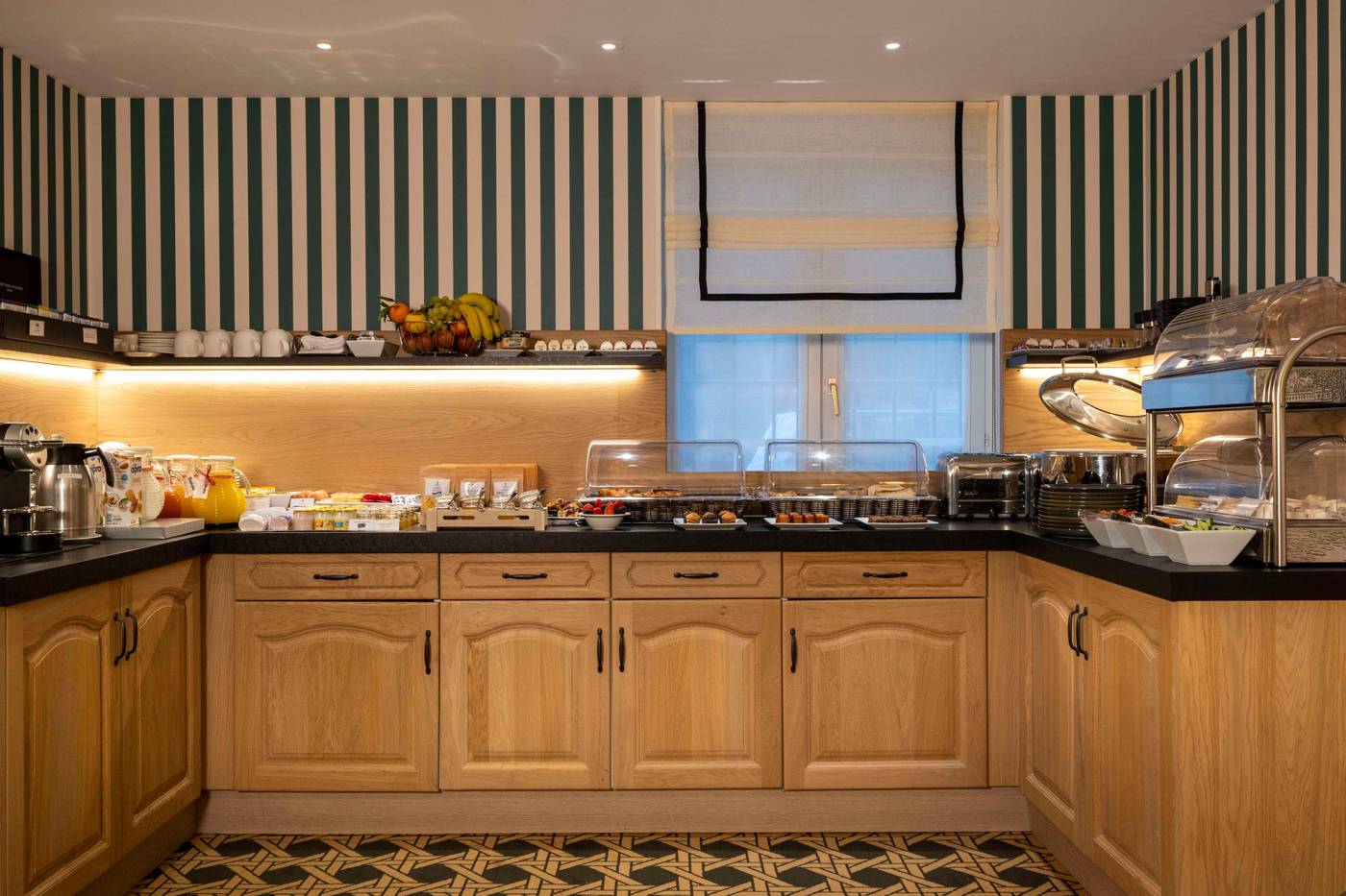 Hotel-L-Horset-Opera--BW-Premier-Collection-Restaurant-9