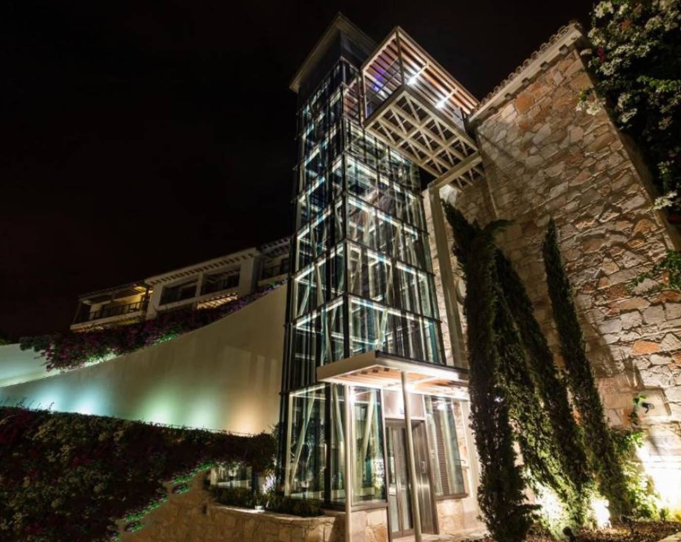 Columbia-Beach-Resort-Room-12