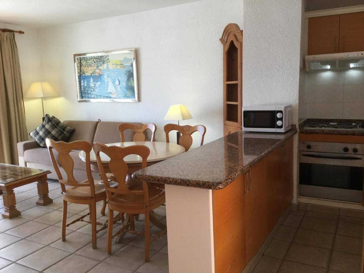 ONA-Beverly-Hills-Room-15