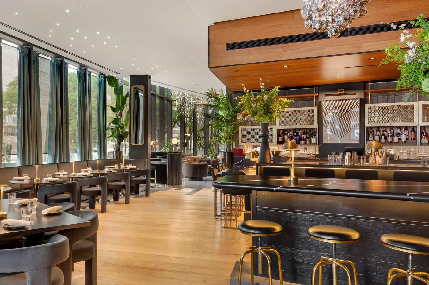 Cambria-Hotel-Boston-Downtown-South-Boston-Bar-13