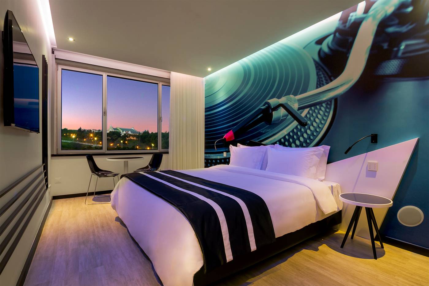 HF-Fenix-Music-Room-5