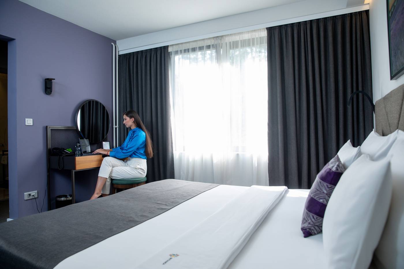 Hotel Botanica-Serbia-Belgrade-Lobby-8