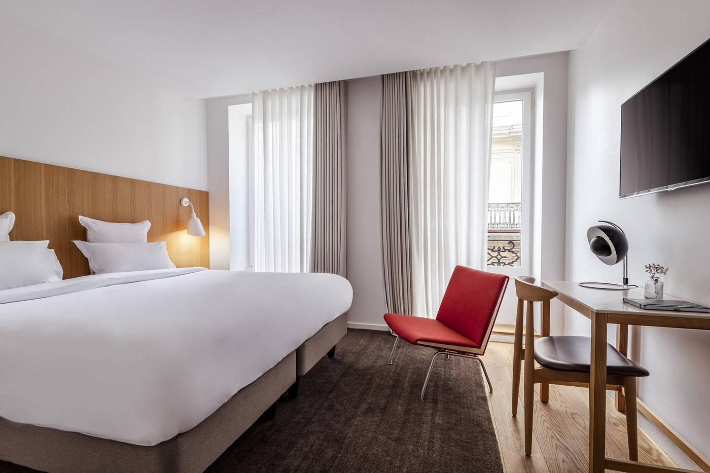 9hotel-Republique-Room-4