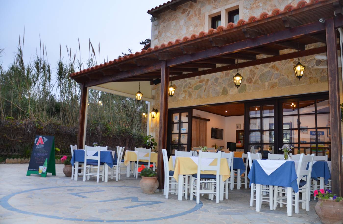 Ledra-Maleme-Restaurant-25