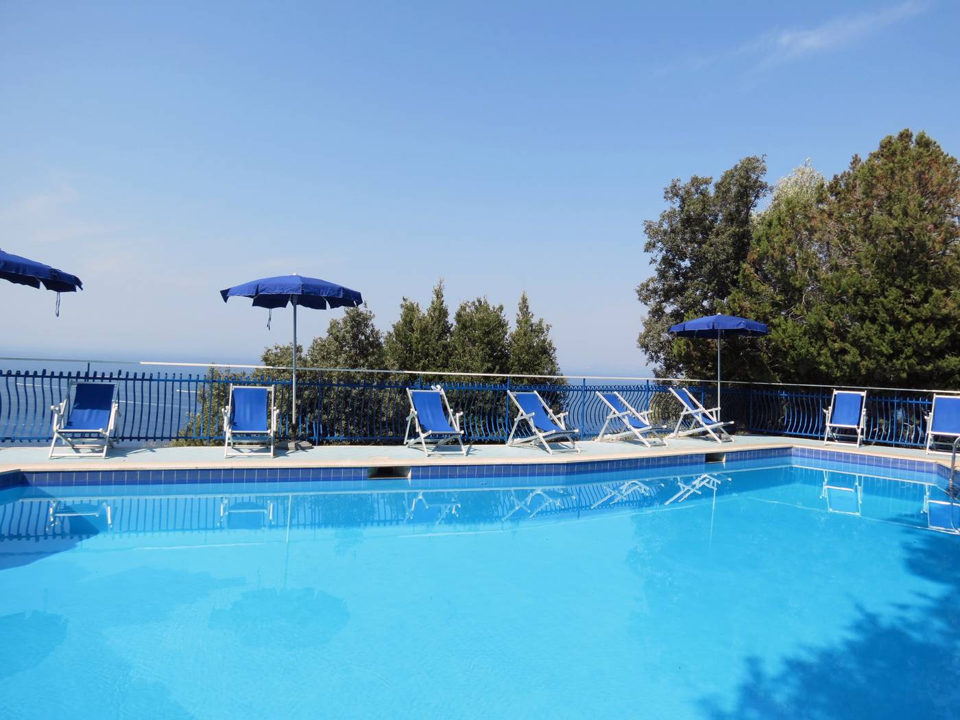 Villaggio-Baia-Serena-Pool-4