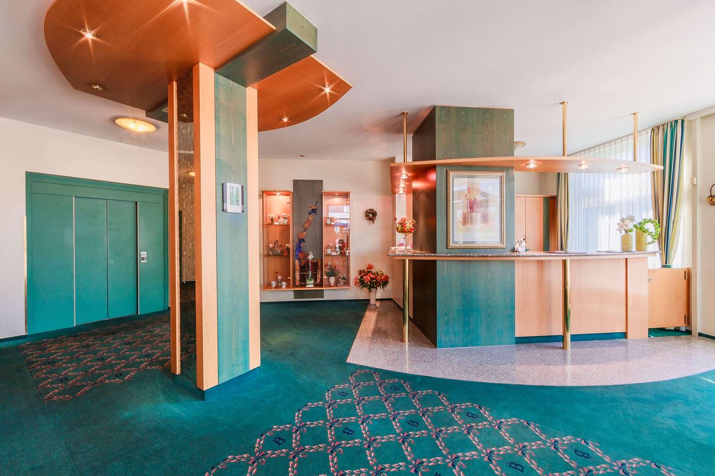 PLAZA Hotel Blankenburg Ditzingen, Sure Hotel Coll-Germany-Ditzingen-Lobby-5
