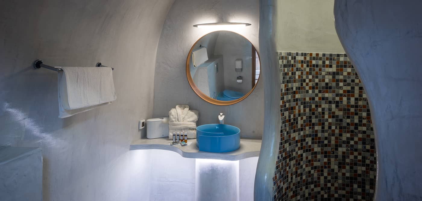 Elite-Luxury-Suites-Room-28