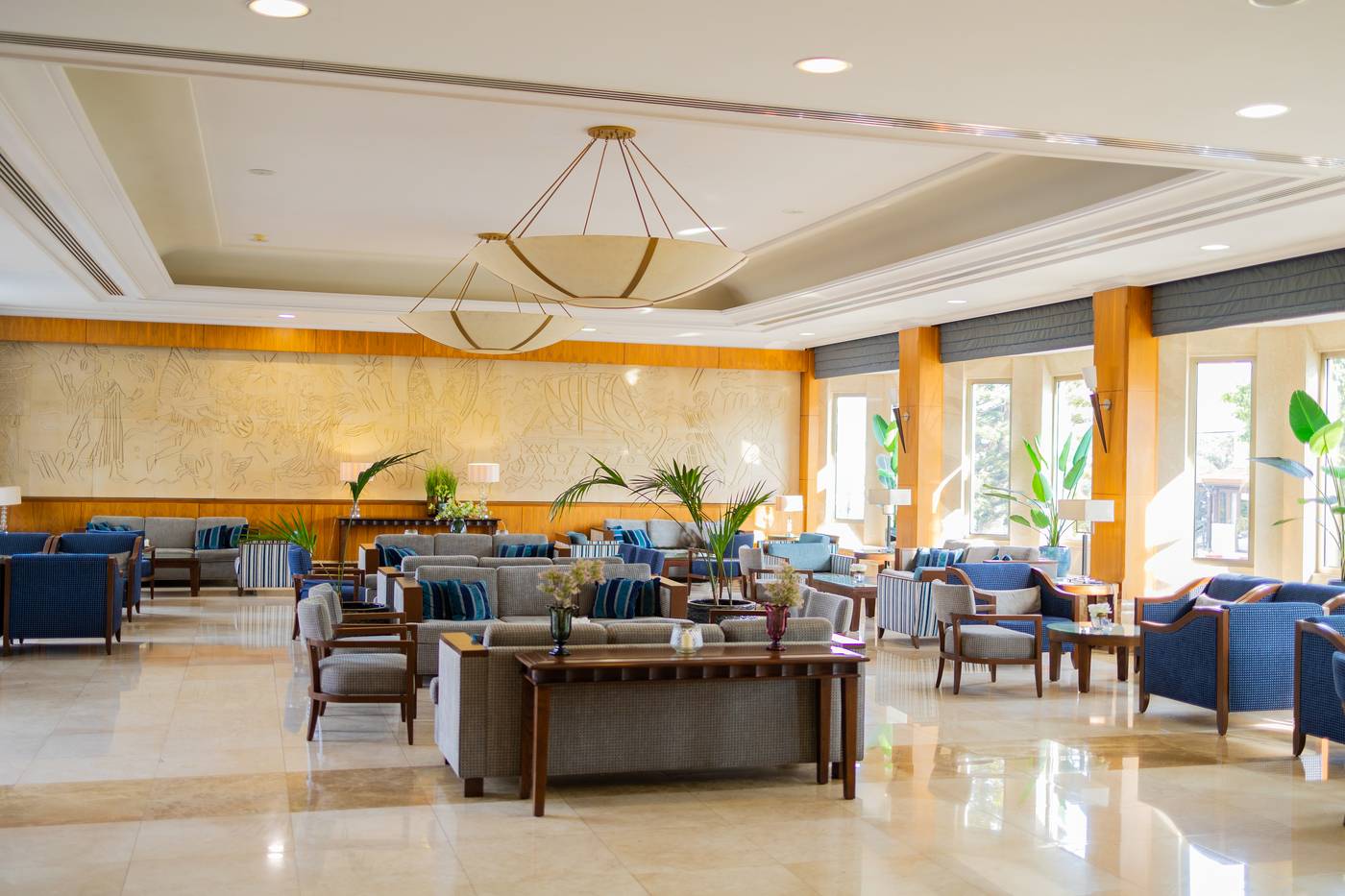 Ajax-Hotel-Lobby-44