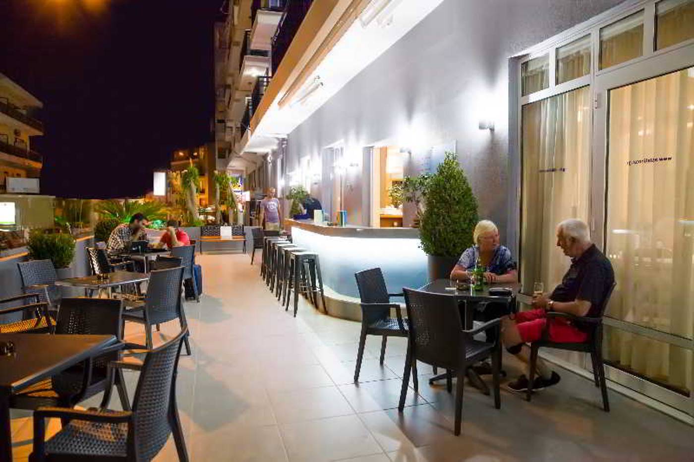 Astali-Terrace-4