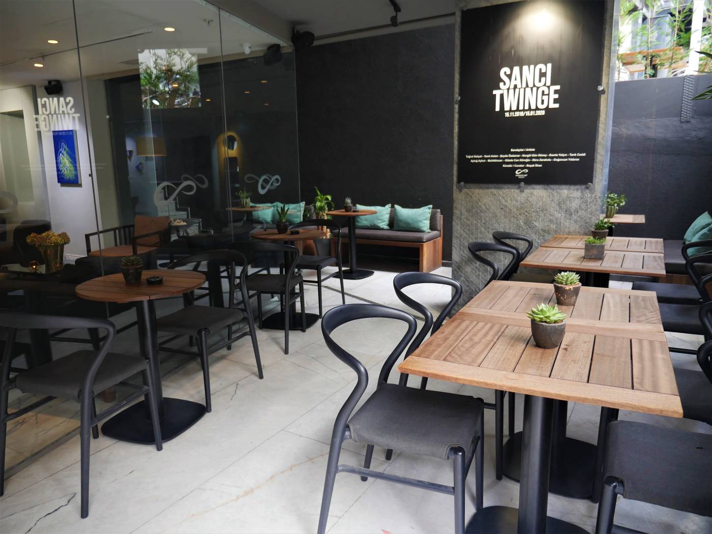 Endless-Art-Hotel-Terrace-7