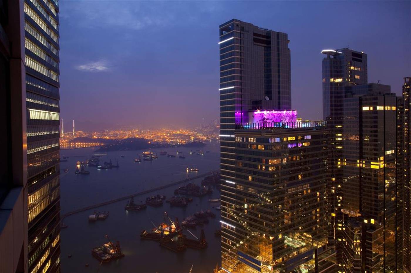 W-Hong-Kong-General-view-90