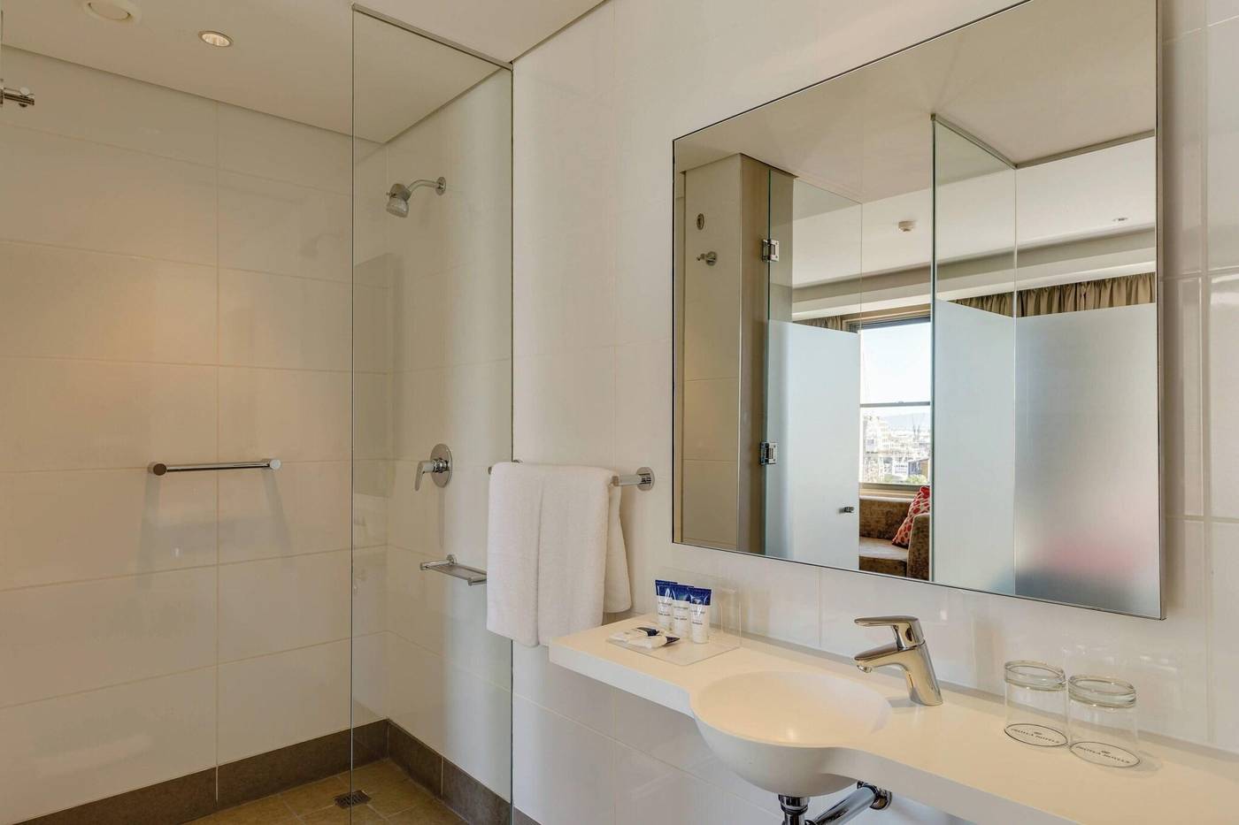 Protea-Hotel-Cape-Town-Waterfront-Breakwater-Lodge-Room-41