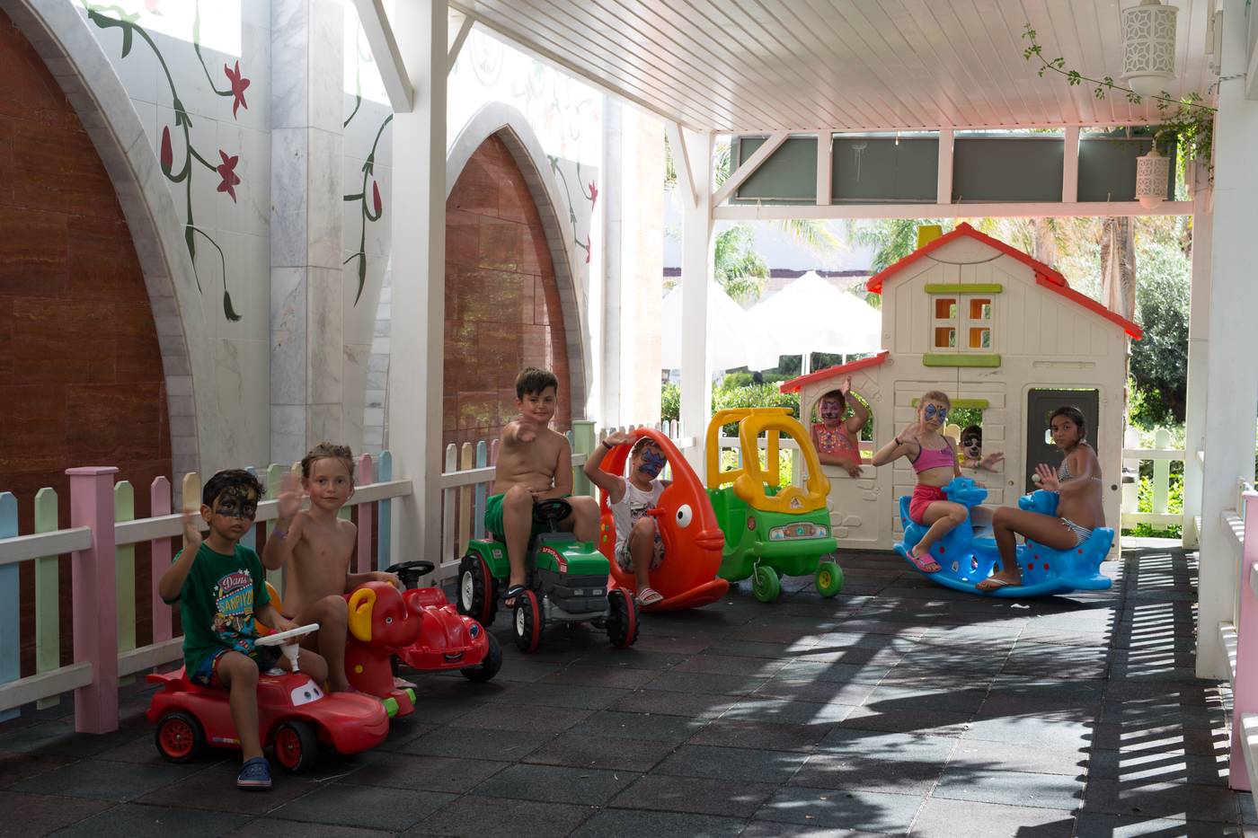 Royal-Taj-Mahal-Sports-and-Entertainment-63