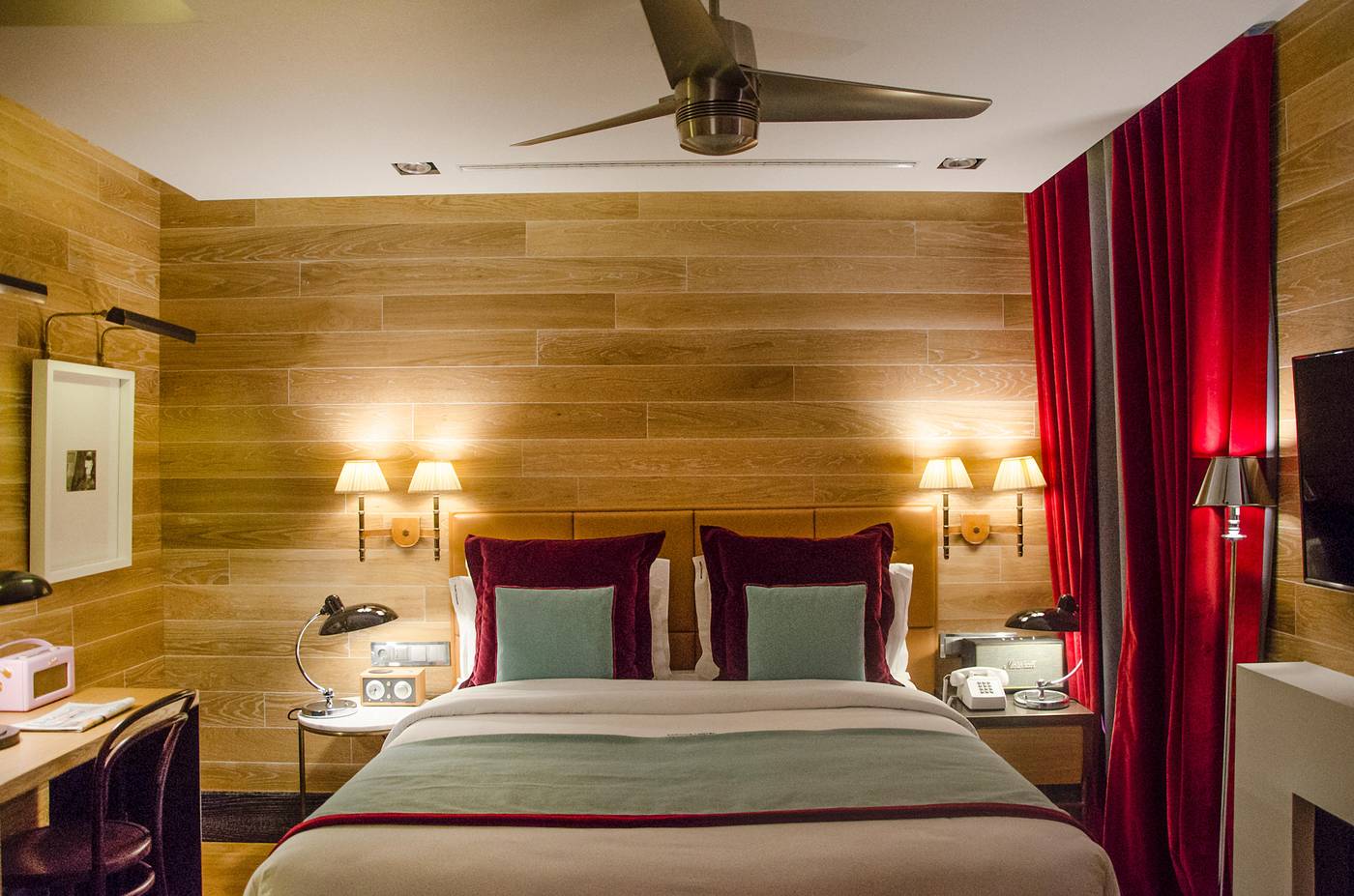 Browns-Central-Hotel-Room-50