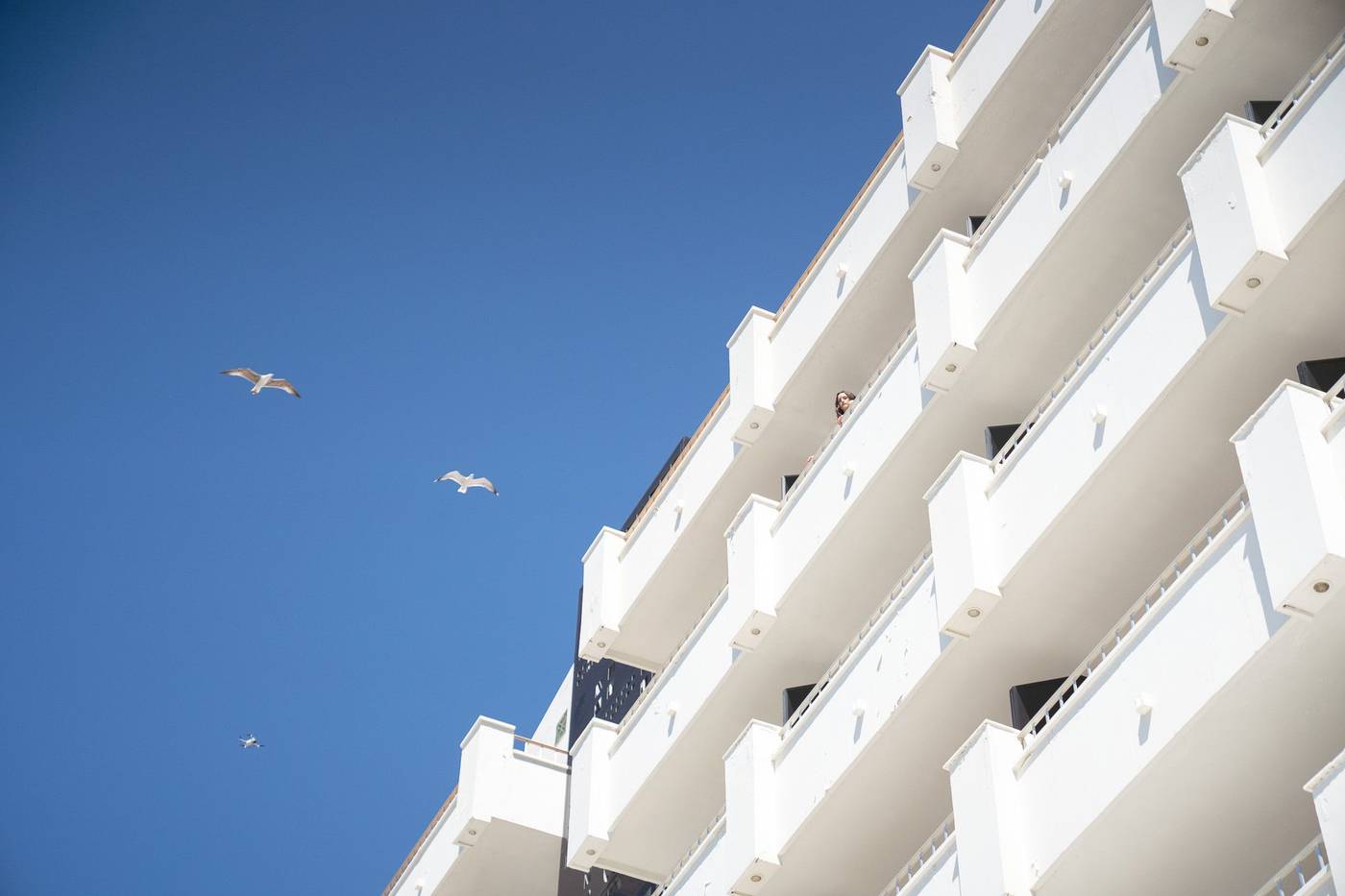 Fay-Victoria-Beach-General-view-3