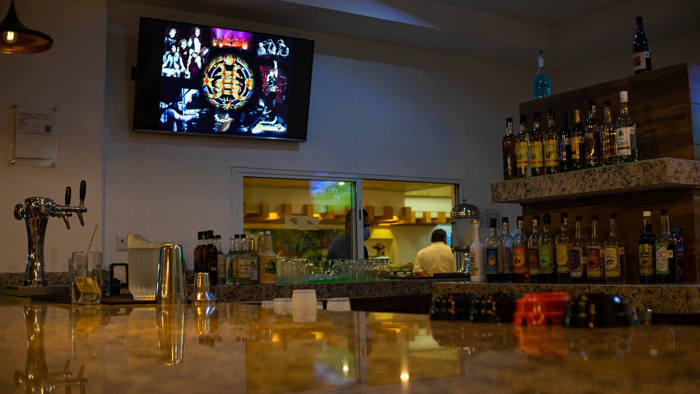 Cancun-Bay-Resort-Bar-59