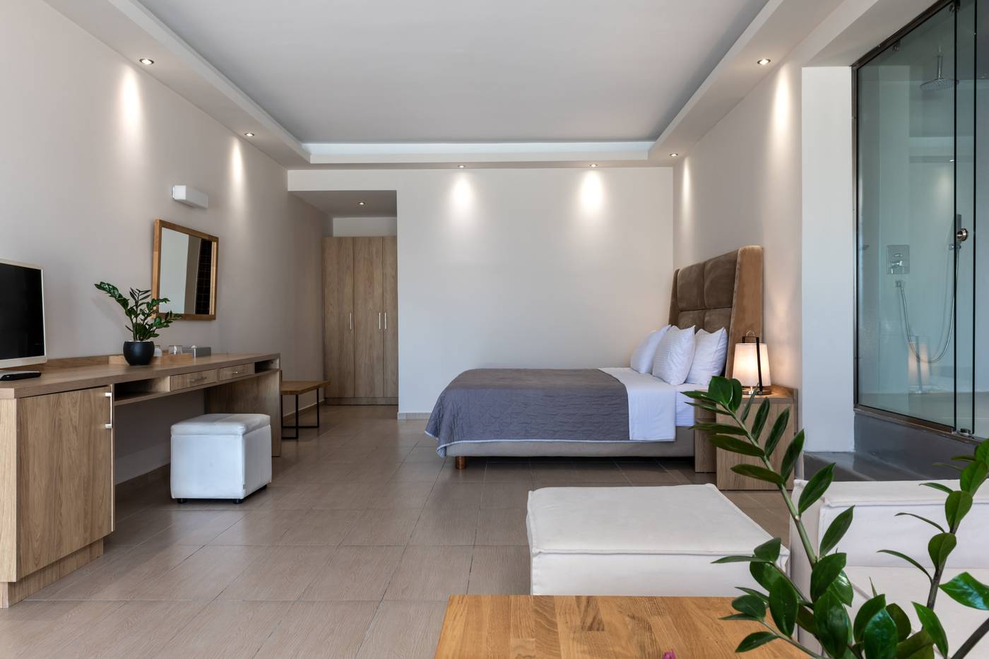 Splendour-Resort-Room-13