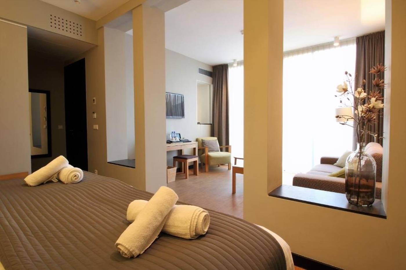 The-Bank-Hotel-Room-3