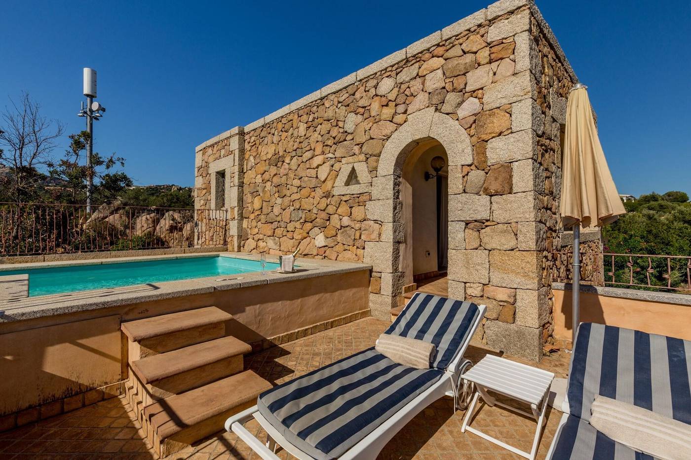 Petra-Bianca-Lobby-8