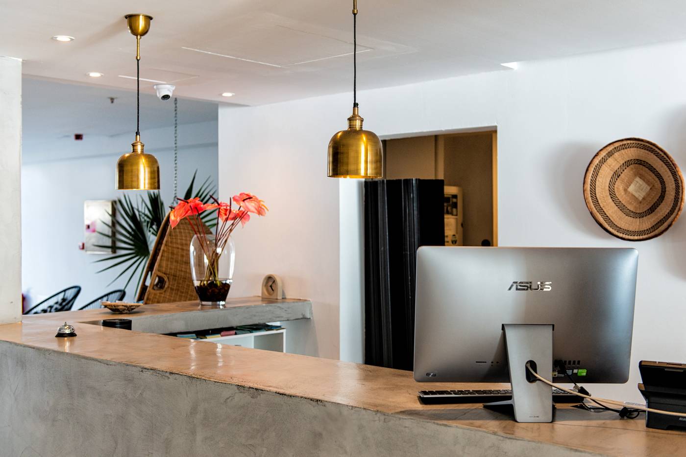 Atlantic-Holiday-Lobby-53