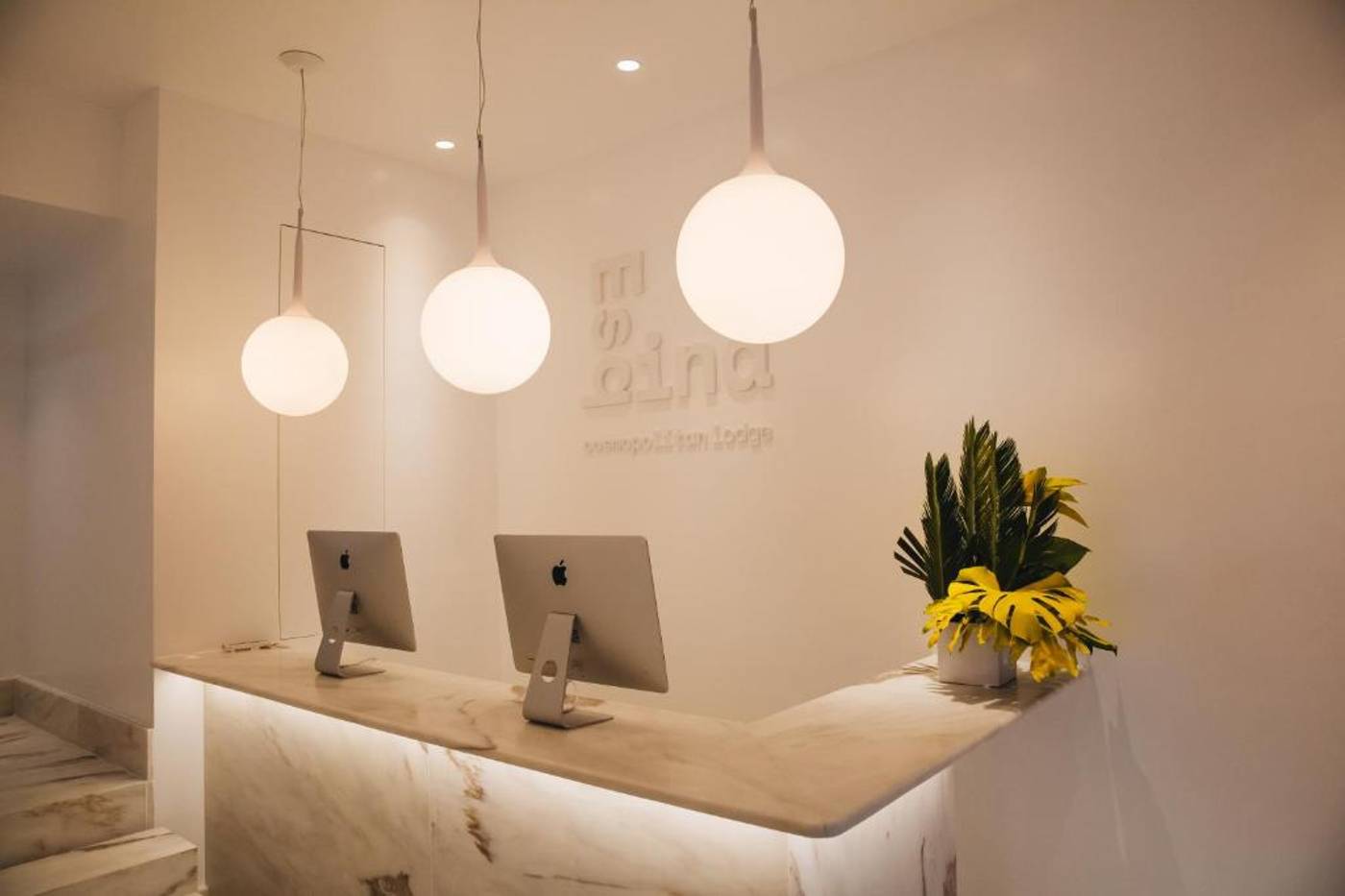 Esqina-Cosmopolitan-Lodge-Lobby-8