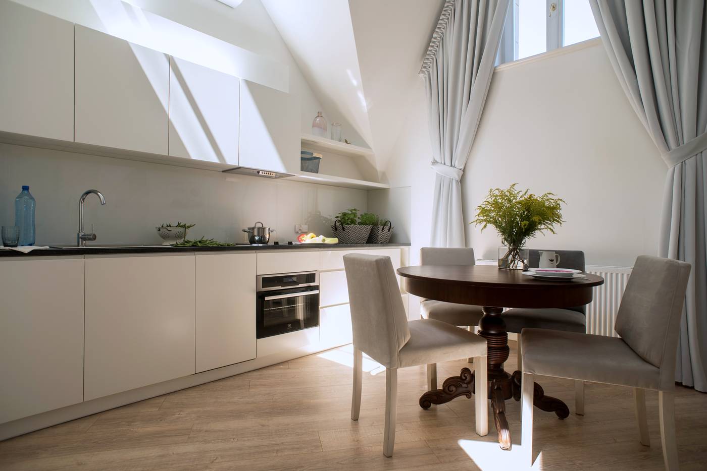 Belle-Epoque-Residence-Room-51