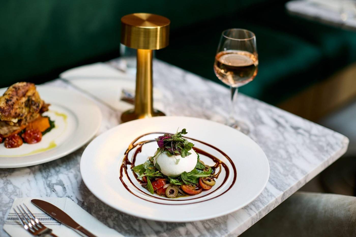 Delta-Hotels-New-York-Times-Square-Restaurant-18