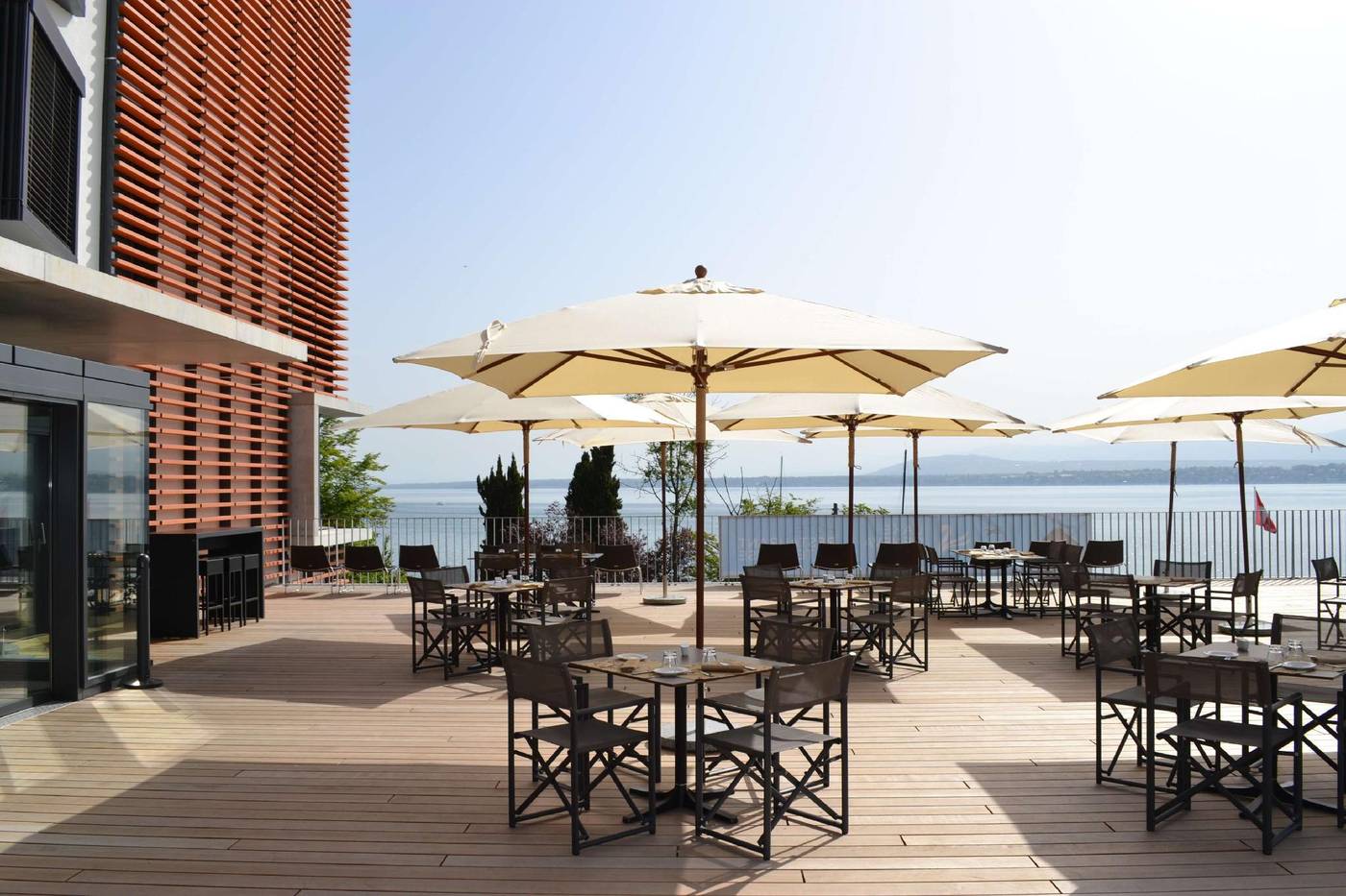 Lake-Geneva-Hotel-General-view-32