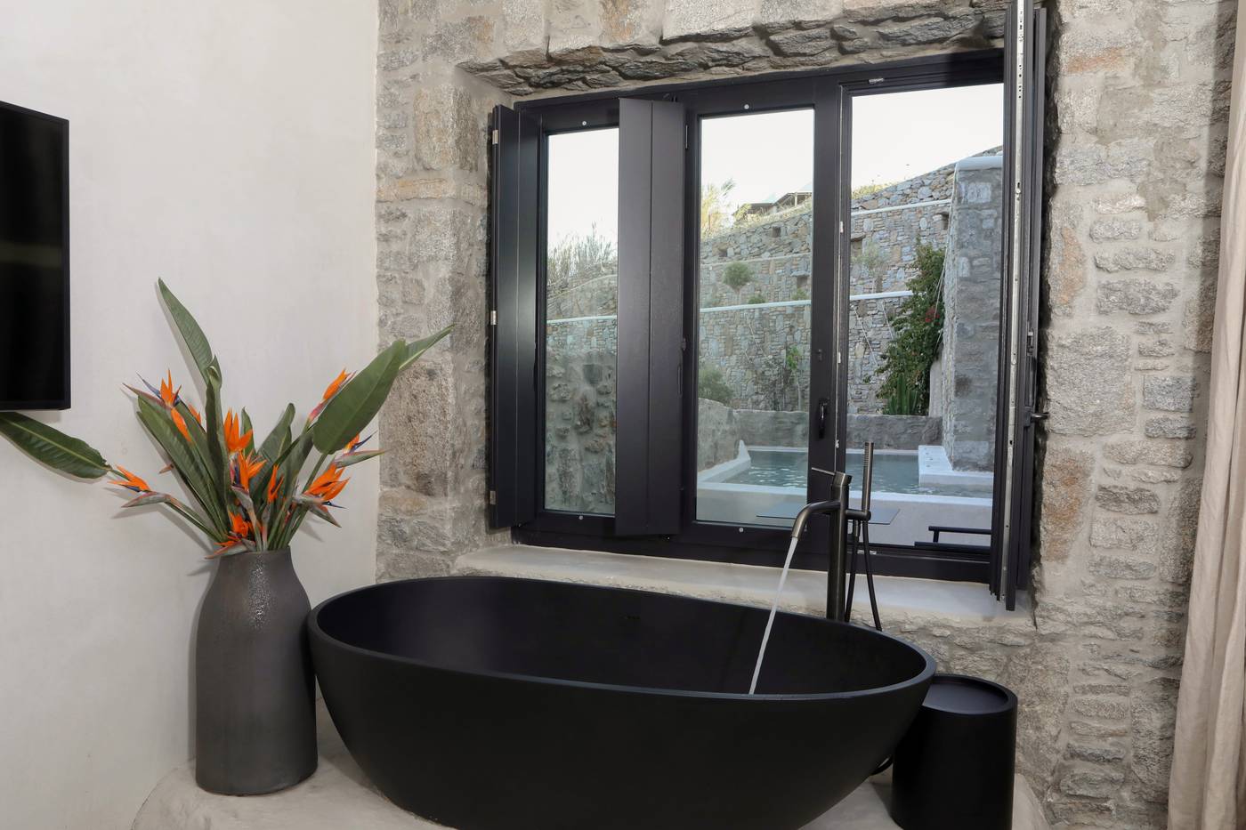 Aeonic-Suites---Spa-Room-53