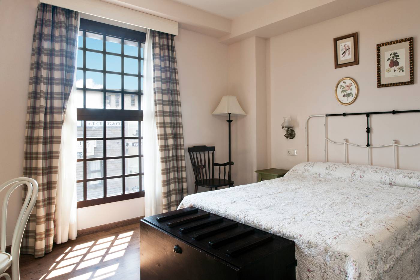 PortAventura-Hotel-Gold-River---Theme-Park-Room-28